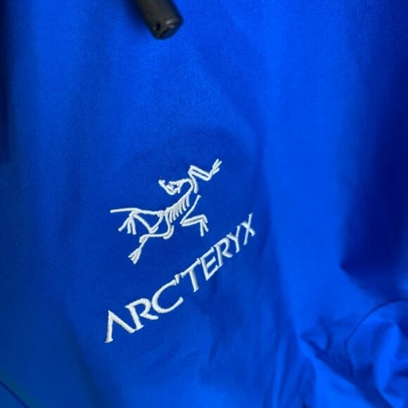 Gorgeous Arct'erix beta LT jacket, size L, in excellent condition - Picture 2 of 9